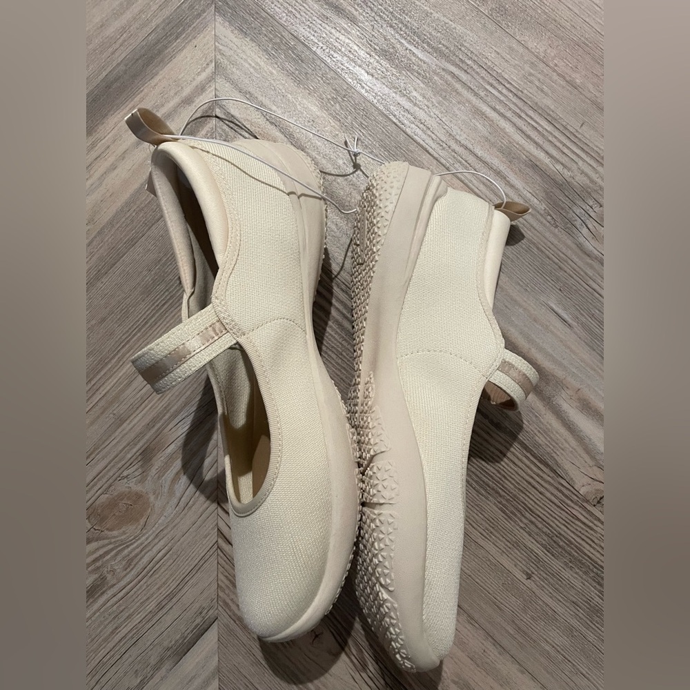 J- Sport Mary Jane sneakers - Picture 7 of 7